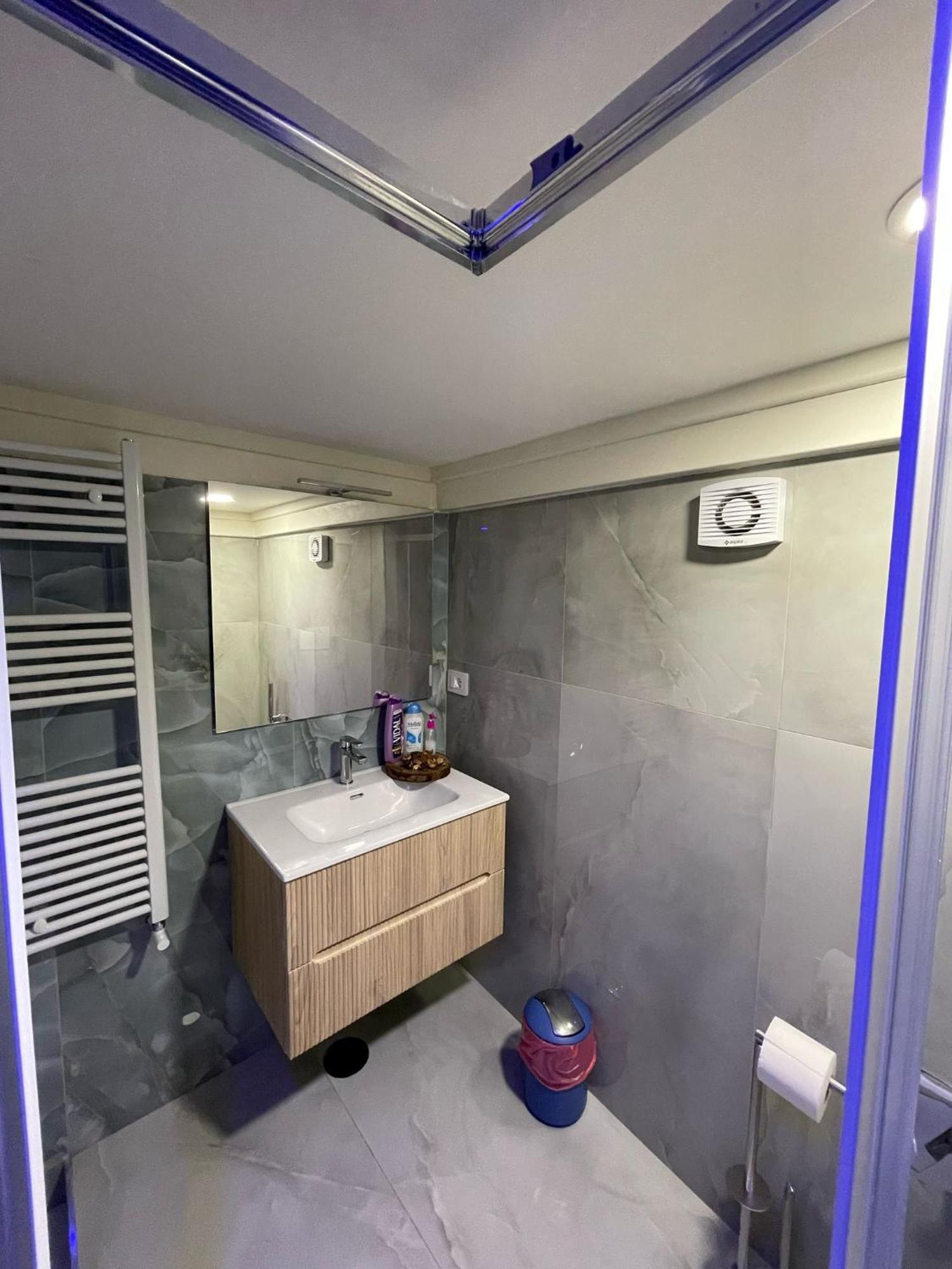 Charm E Chic Apartment Napoli Exterior foto